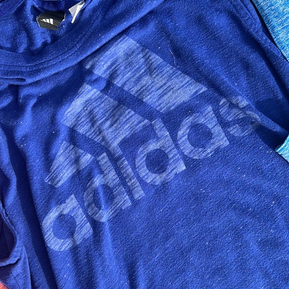 Workout Top Bundle! - Picture 3 of 4